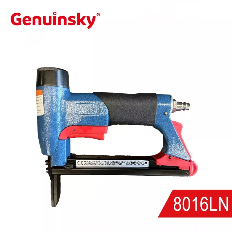 8016LN (จมูกยาว) เครื่องเย็บกระดาษมงกุฎปรับอากาศ
